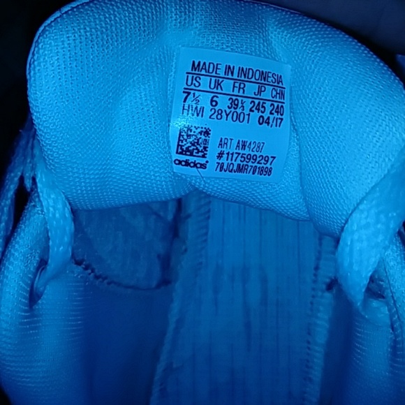 Adidas - Picture 6 of 6